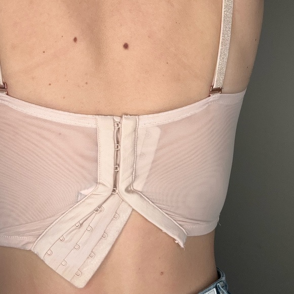 Victoria’s Secret Corset - Picture 4 of 4